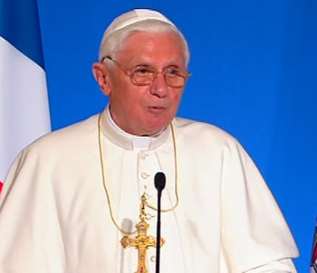 Benoît XVI à l'Elysée, lors de son voyage en France