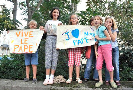 Les enfants aiment Benoît XVI !
